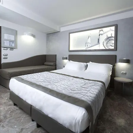 Western Premier Milano Palace 호텔 4*