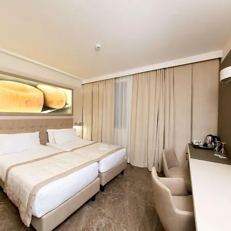 호텔 Western Premier Milano Palace 4*