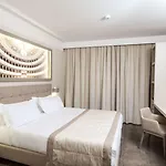 Hotel Western Premier Milano Palace 4*