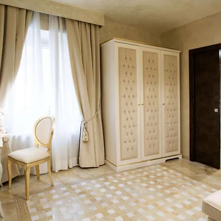 Western Premier Milano Palace 4* מודנה