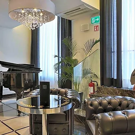 Hotel Western Premier Milano Palace 4*