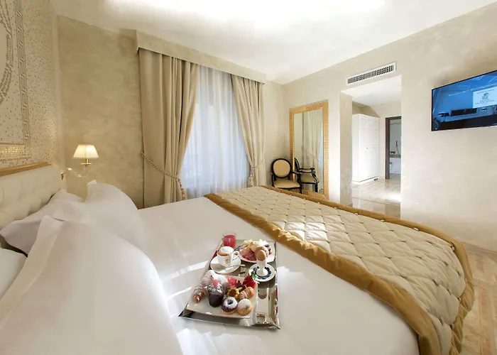 Western Premier Milano Palace Hotel 4*